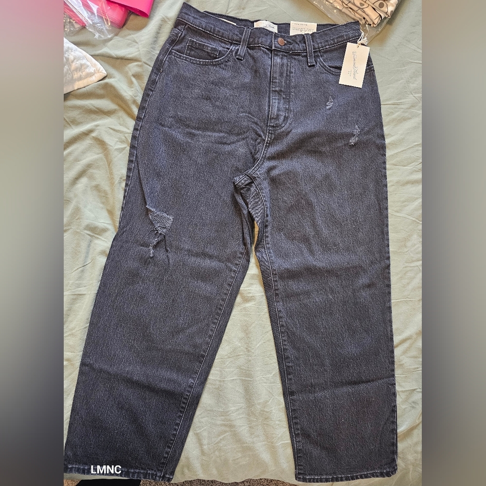 Womens Universal Thread, Black Jeans, Vintage Straight. 30 Waist, Shirt.